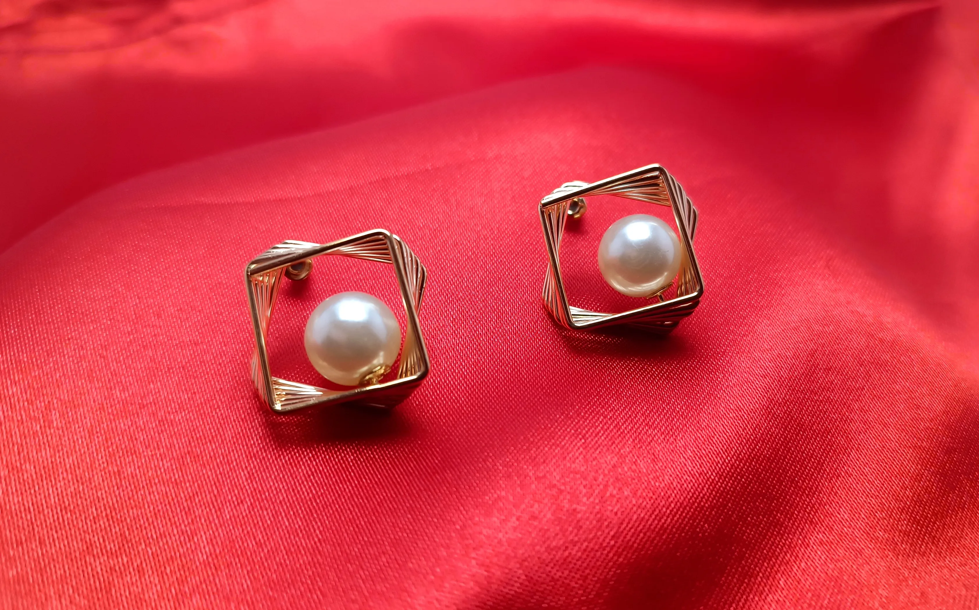 Spiral Star & Pearl Stud Earrings – Heavenly Minimalist Studs