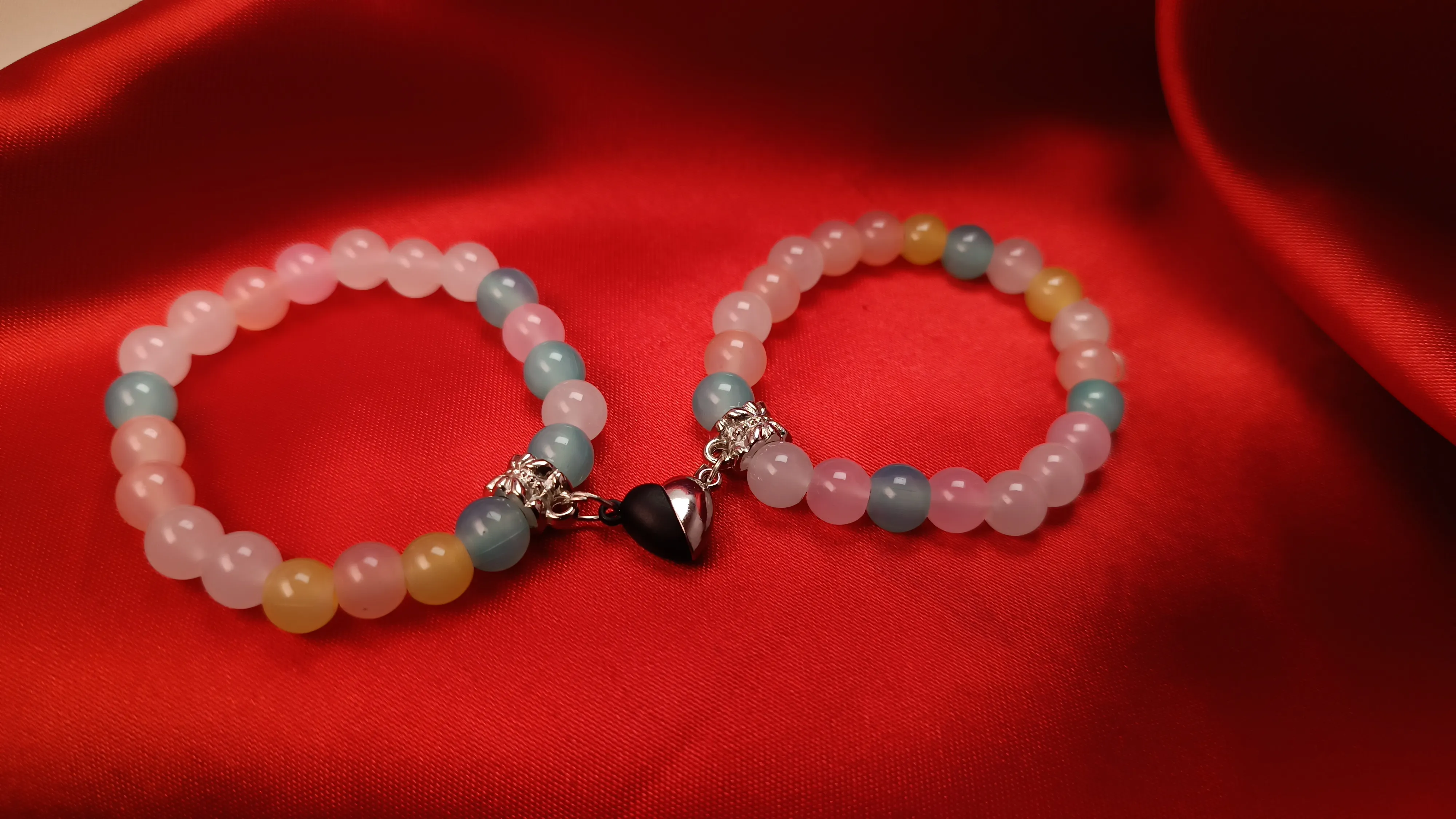 Magnetic Heart Couples Distance Bracelet Set - Pastel Beaded Attraction Bracelets for Lovers & Friends